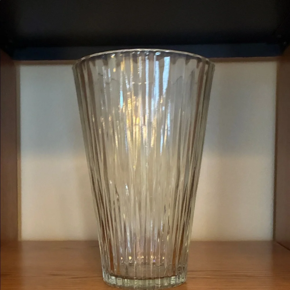 Clear Ribbed Glass Vase – Home Accents